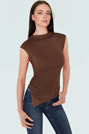 Yazlık Viskoz Örme Bluz Dik Yaka Fitted Asimetrik Büzgü Detaylı Günlük Kullanım İçin