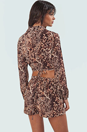 Yazlık Plaj Kombin Çok Yılan Desenli Viskoz Dokuma Kisa Gömlek ve Şort Profesyonel Görünüm