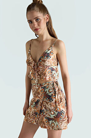 Rahat ve Şık Yazlık Bluz Etek Takımı Polyester Dokuma Kumaş Mini Boy Seçkin Malzeme