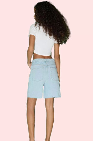 Kadın Yazlık Yüksek Bel Denim Bermuda Şort Boru Paça Cool Tasarım Yaz Aylarının Vazgeçilmezi