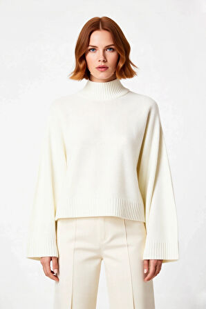 Kadın Basic Siluet Oversize Dik Yaka İspanyol Kol Akrilik Triko Kazak Konforlu Ve Modern Kaliteli