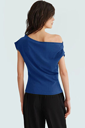 Regular Kalıp Örme Bluz Düşük Kol Asimetrik Yaka Günlük ve Şık Özel Tasarım