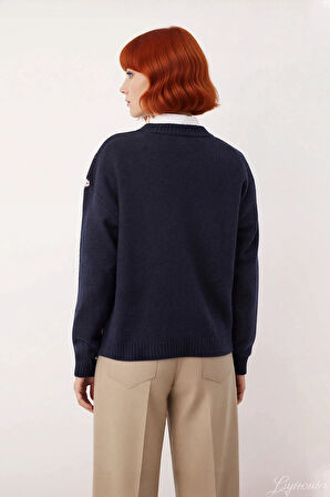 Kadın Oversize Baklava Desenli Bisiklet Yaka Triko Kazak Günlük Kombinlerde Şıklığı Tamamlıyor