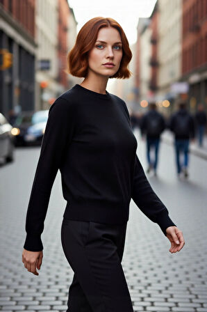 Kadın Düz Bisiklet Yaka Ekru Triko Kazak Regular Kalıbı ile Kışa Özel Şık ve Konforlu Kaliteli