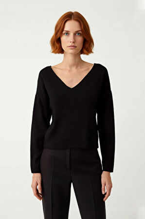 Kadın Triko Kazak V Yaka Orta Kalınlık Regular Kalıp Düz Desen Standart Uzun Kol Şık Seçim