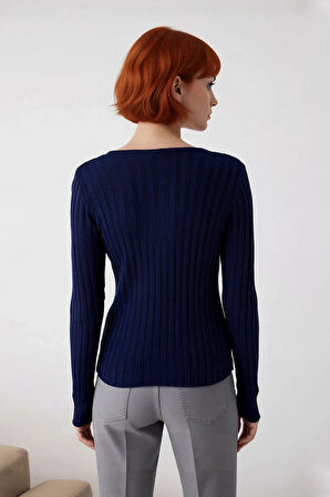 Kadın Zarif Fitilli İnce Triko Kazak Kaçık Yaka Detaylı Uzun Kollu Rahat Ve Şık İlkbahar Sonbahar