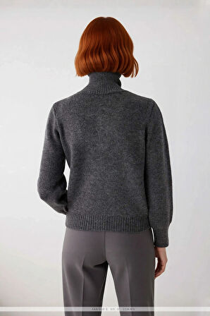 Kadın Standart Kol Regular Kalıp Orta Kalınlık Dik Yaka Fermuarlı Triko Kazak Kış Kombinleri