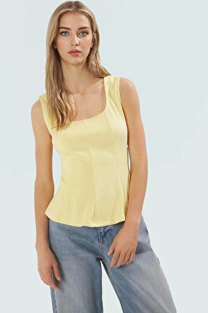 Yazlık Peplum Bluz Nefes Alan Örme Kumaş Havuz Yaka Fitted Günlük Kullanım İçin