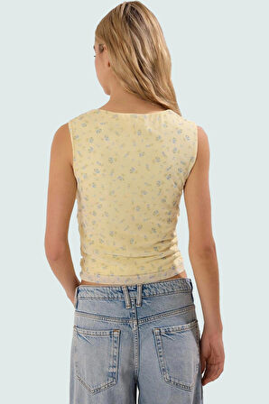 Basic Crop Bluz Örme Tül Kumaş Kare Yaka Günlük Stil Modern Konforlu Kesim Seçkin Malzeme