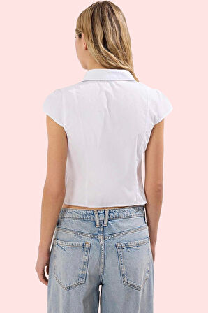 Kadın Pamuk Dokuma Gömlek Kısa Kollu Yaka Şık ve Rahat Günlük Kullanım Yaz Aylarının Vazgeçilmezi