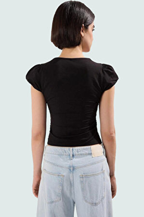 Fitted Vücuda Oturan Pamuklu Bluz V Yaka Düğmeli Kısa Kollu Yazlık Modern Stil Trend Tasarım