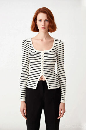 Şık Kadın Ekru Çizgili Kare Yaka Uzun Kol Fitted Triko Kazak %100 Akrilik Bahar Stili Kaliteli