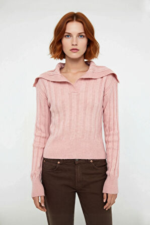 Soğuk Havalar İçin Lacivert Kadın Regular Kalıp Düşük Kol Crop Devrik Yaka Triko Kazak. Kaliteli