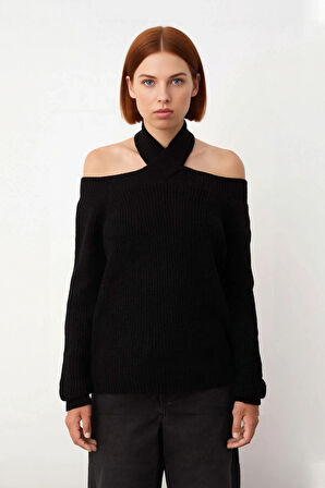 Kadın Modern Regular Fit Carmen Yaka Çapraz Detaylı Uzun Kollu Kışlık Triko Crop Kazak Kaliteli