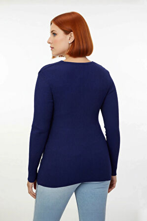 Kadın Şık Fitted Fitilli Triko Kazak Aksesuar Detaylı V Yaka Tasarımı İle Modern Görünüm Kaliteli