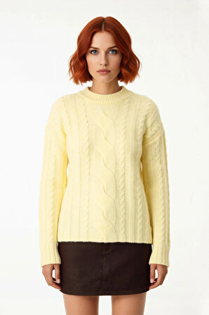 Kadın Saç Örgü Regular Kalıp Triko Kazak Günlük Kullanım Ve Şık Kombinler İçin İdealdir. Kaliteli