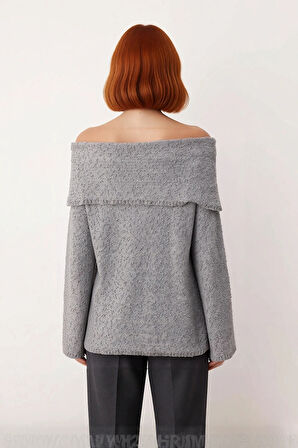 Kadın Dokulu Carmen Yaka Triko Kazak Regular Kalıp Uzun Kol Kış Günleri İçin Konforlu Stil