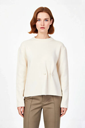 Kadın Akrilik Triko Kazak Regular Kalıp Bisiklet Yaka İnci Detaylı Gündüzden Geceye Konfor