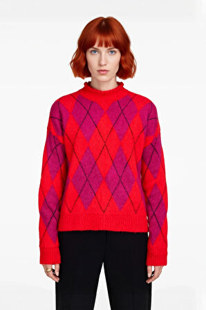 Kadınların Gardırobuna Özel Baklava Desenli Dik Yaka Oversize Triko Kazak Kış Günleri İçin İdeal