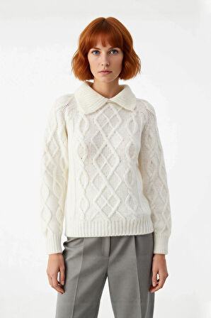 Kadın Ekru Gömlek Yaka Regular Kesim Saç Örgü Desenli Düşük Kol Triko Kazak Günlük Kullanım