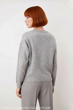 Kadınlara Özel Bisiklet Yaka Nakışlı Çiçekli Gri Triko Kazak Günlük Kış Stili Kaliteli Şık