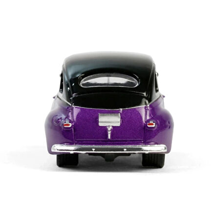 1946 Fordor Super Deluxe ile Tarihsel Araç Tanıma ve Rol Oyunları