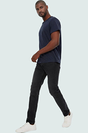 Erkek Boru Paça Denim Pantolon Slim Fit Esnek Pamuk Günlük Şıklık Yaz Aylarının Vazgeçilmezi
