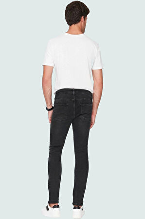 Erkek Koleksiyonu Pamuk Denim Pantolon Dar Kesim Günlük Stil Yaz Aylarının Vazgeçilmezi