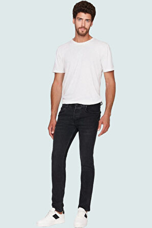 Erkek Koleksiyonu Pamuk Denim Pantolon Dar Kesim Günlük Stil Yaz Aylarının Vazgeçilmezi