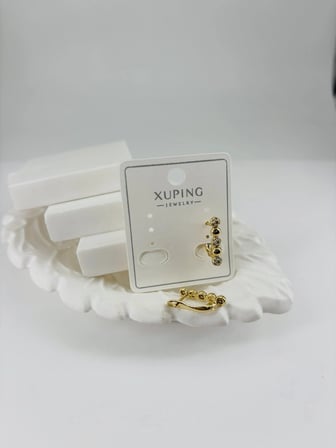 Zirkon Taşlı Pirinç Zirkon Küpe - Kp00314