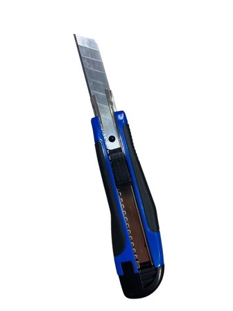 Leo SX-82 Plastik Maket Bıçağı Yedek Uç Hazneli 18 mm (2 Yedekli)