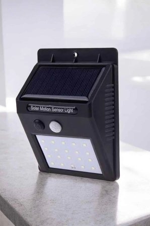 Solar Güneş Enerji Panelli Sensörlü Lamba Enerji Tasarruflu