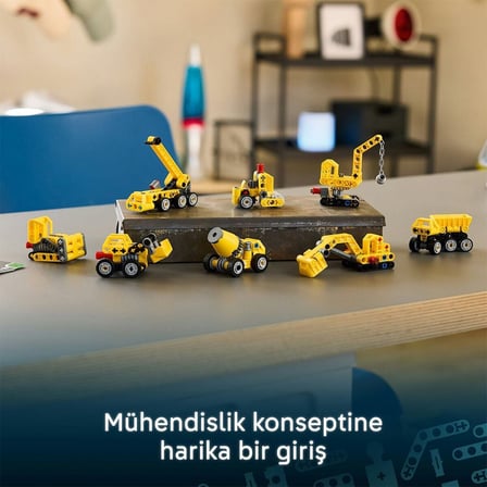 Lego Technic 42233 Güçlü Makineler Yapı Oyuncağı 44 Parça +7 Yaş
