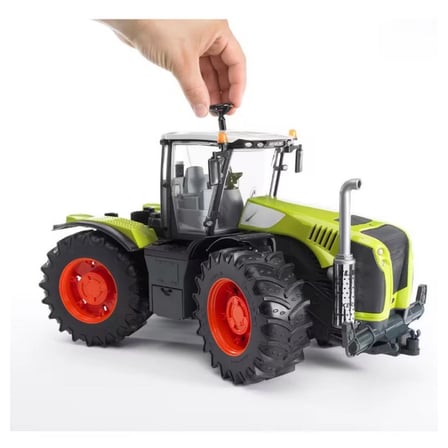 NW NessiWorld Xerion 5000 Traktör Model Arabalar Yeşil