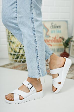 Freya Çapraz Toka Detaylı Casual Terlik