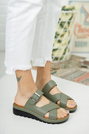 Freya Çapraz Toka Detaylı Casual Terlik