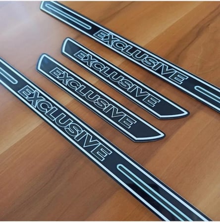 Audi A8 Sedan Pleksi Kapı Eşiği 4'lü Set Ön Arka Pianoblack Exclusıve Yazılı