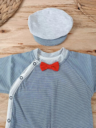 0-3 3-6 Ay Papyonlu Çizgi Desen Çıtçıt Kapama Kasketli Erkek Bebek Tulumu Lacivert