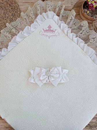 Yenidoğan Wool Yün Kumaş Taç Nakışlı Güpür Duvaklı Fiyonk Prizma Taş Unisex Kundak Bebek Battaniyesi Pembe