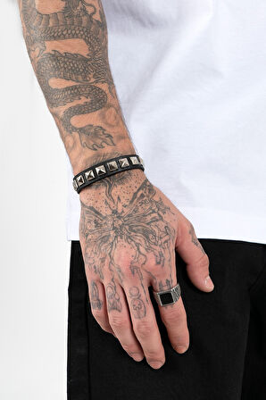 Gothic Button Suni Deri Bileklik