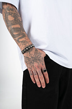 Gothic Button Suni Deri Bileklik