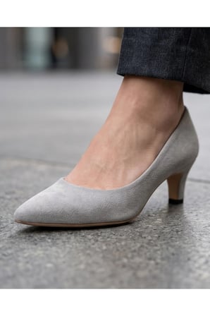ROWAN Gri Hakiki Süet Deri Stiletto Kısa Topuklu Ayakkabı
