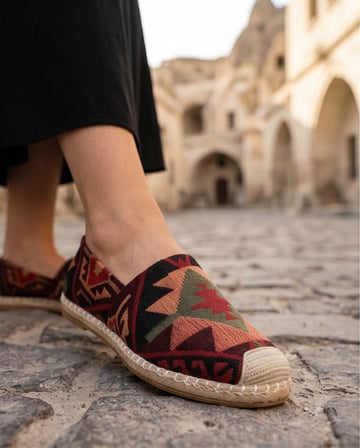 VIOLA Bordo Hakiki Deri Kilim Desenli Kadın Etnik Desen Espadril Ayakkabı