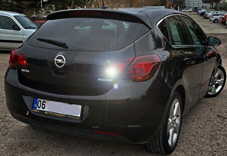 Opel Astra J Hackback Led Geri Vites Aydınlatma Ampulu FEMEX 1 Adet