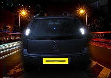 Opel Corsa C Led Geri Vites Aydınlatma Ampulu Femex Premium P21W