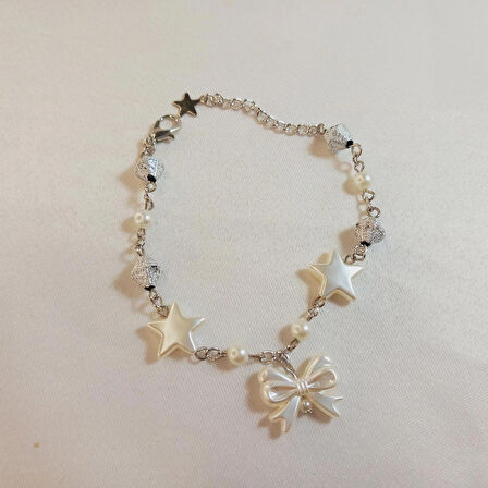 Crystal Atelier Fiyonk Coquette Bileklik, Gümüş Rodyumlu Yıldız Figürlü Bileklik, İnci Bileklik, İncili Bileklik, Fiyonk Gümüş Kaplama Zincir Bileklik, Sedef Yıldız Bileklik, Coquette Deluxe Fiyonk Bileklik Y2K