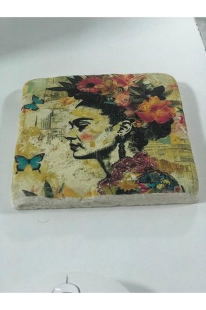 Frida Kahlo Tasarımı Mermer Bardak Altlığı Sanatsal Kahve Fincan Altlığı Dekoratif Koleksiyon Ürünü