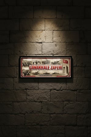 18 Mart Çanakkale Zaferi Tablosu 60x25 cm Çerçeveli – Okul Panosu