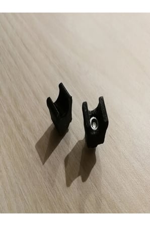 Ford Fiesta MK5 Facelift Kaput tutucu klipsleri (2li set)