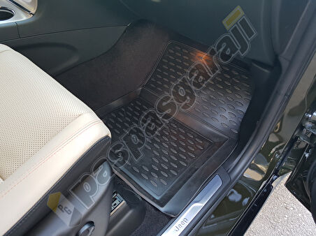 Kaiser Jeep Grand Cherokee WK2 3D Havuzlu Paspas, 2010-2015 Arası